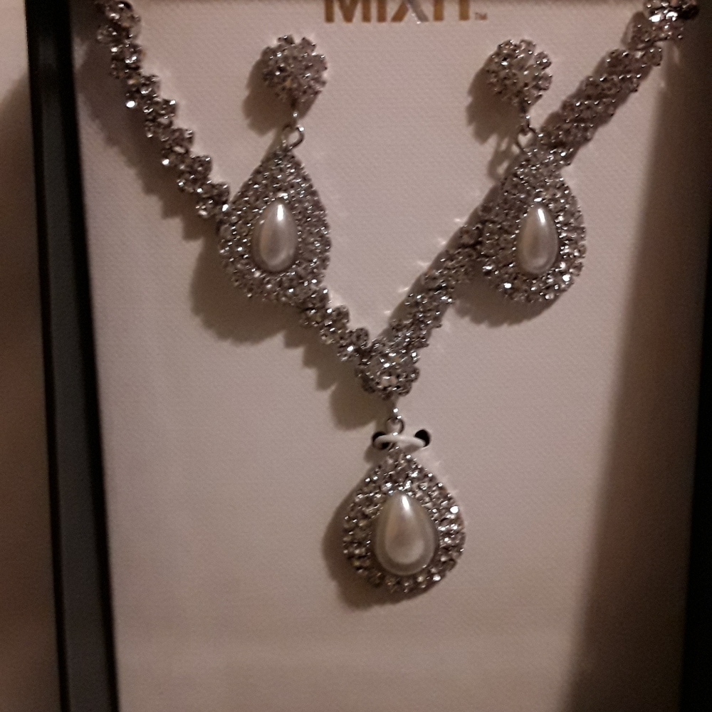 MIXIT Jewelry Sets